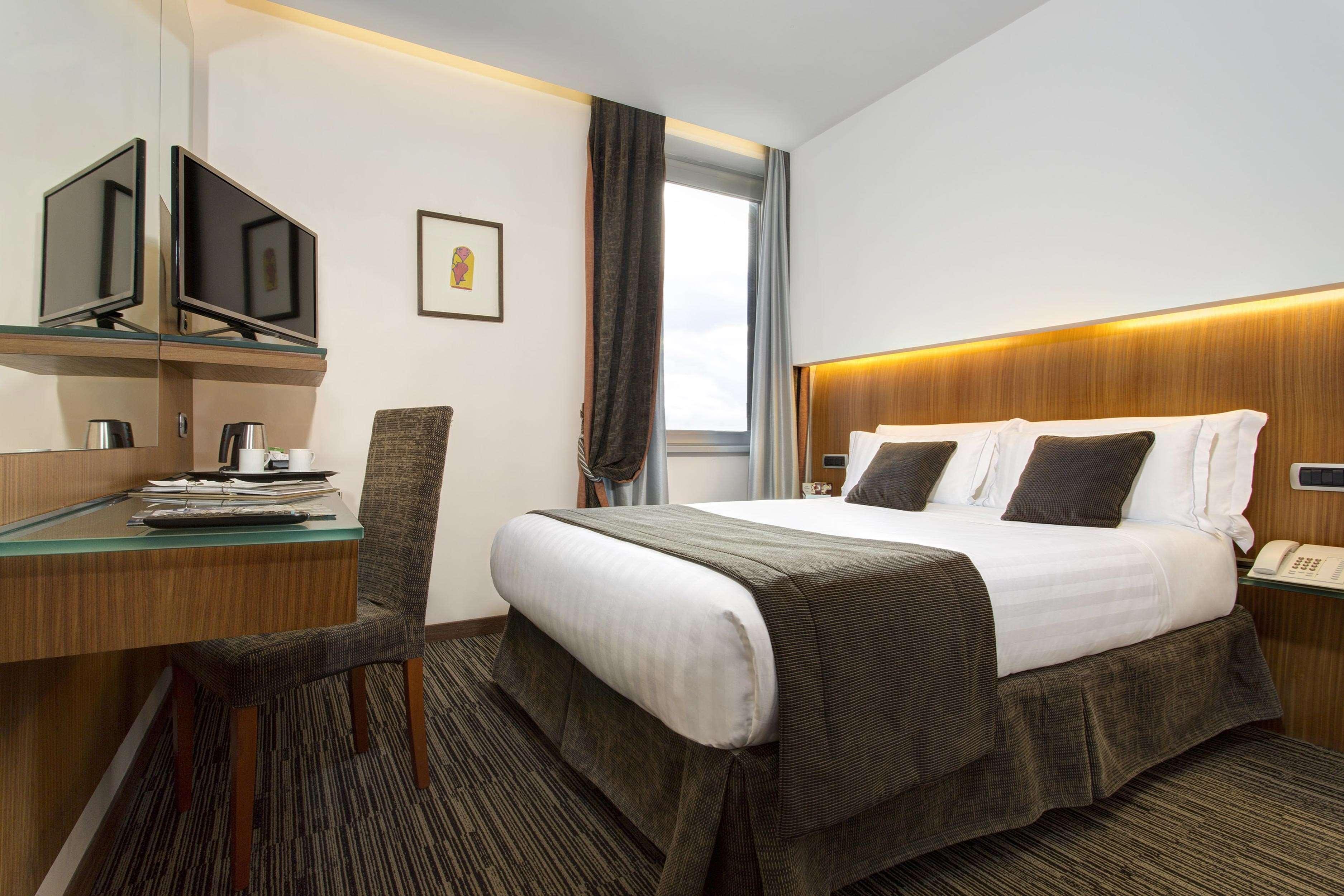 Best Western Plus Hotel Universo Roma Esterno foto
